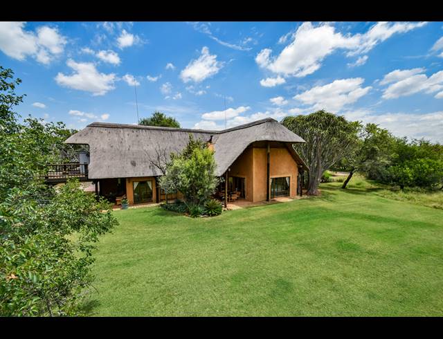 3 BEDROOM HOUSE FOR SALE IN LEEUWFONTEIN ESTATE